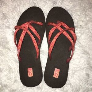Teva Mush flip flop sandals size 12